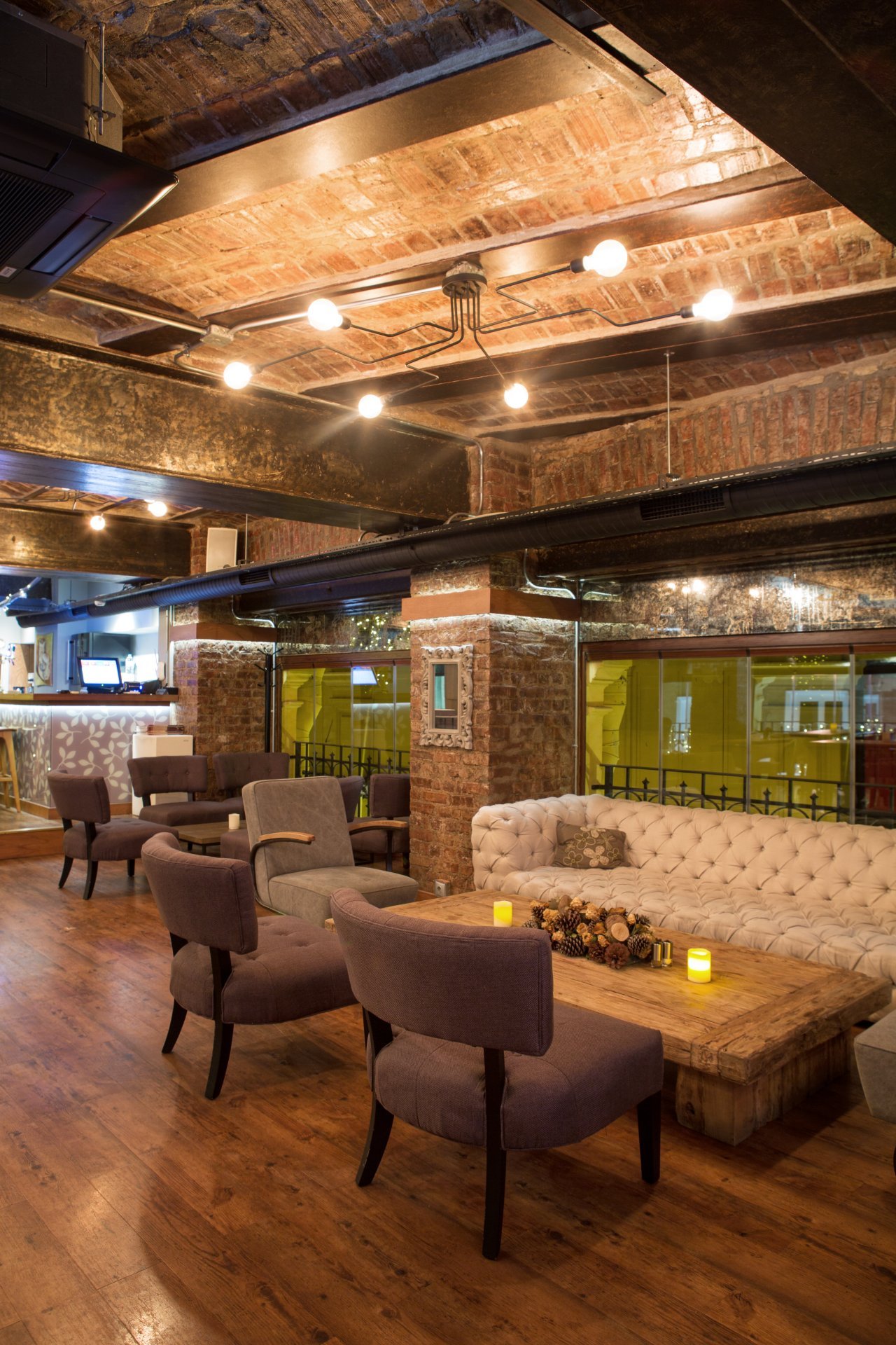 Parole Cafe-Restaurant
