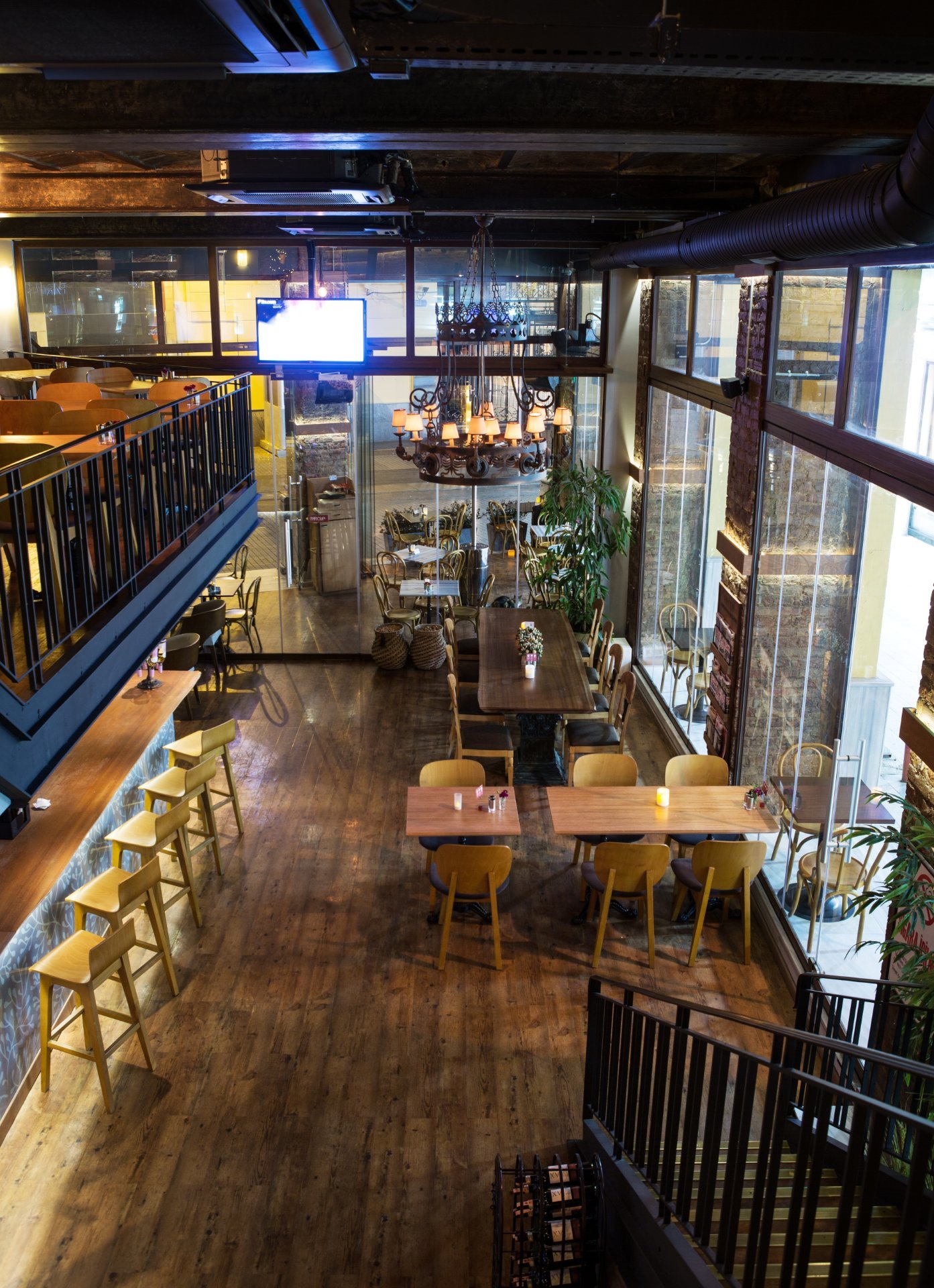 Parole Cafe-Restaurant